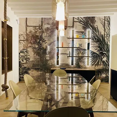 Sweet Time Venice, Luxury San Marco Frezzaria Apt! * Βενετία