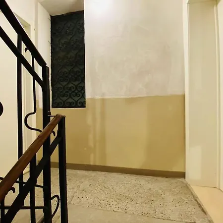 Sweet Time Venice, Luxury San Marco Frezzaria Apt!