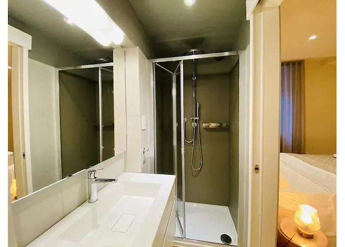 Sweet Time Venice, Luxury San Marco Frezzaria Apt! Апартаменты