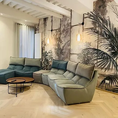 아파트 Sweet Time Venice, Luxury San Marco Frezzaria Apt!